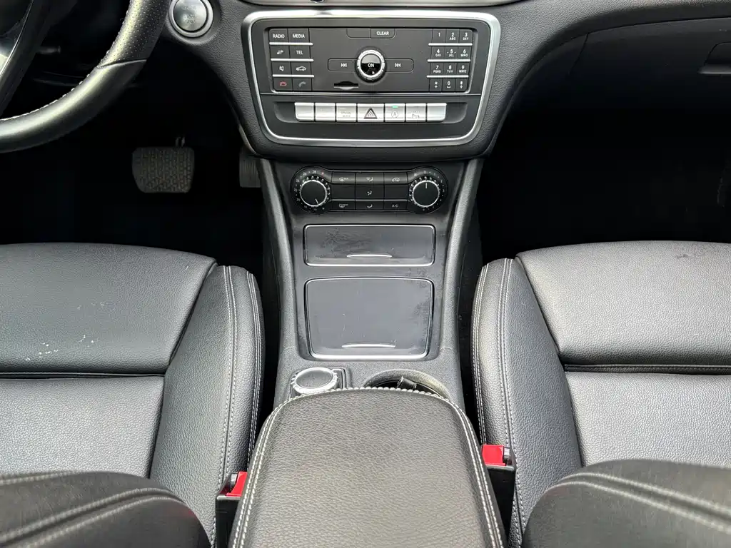 Mercedes-Benz CLA 2018 — фото 13