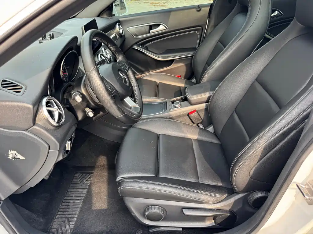 Mercedes-Benz CLA 2018 — фото 19