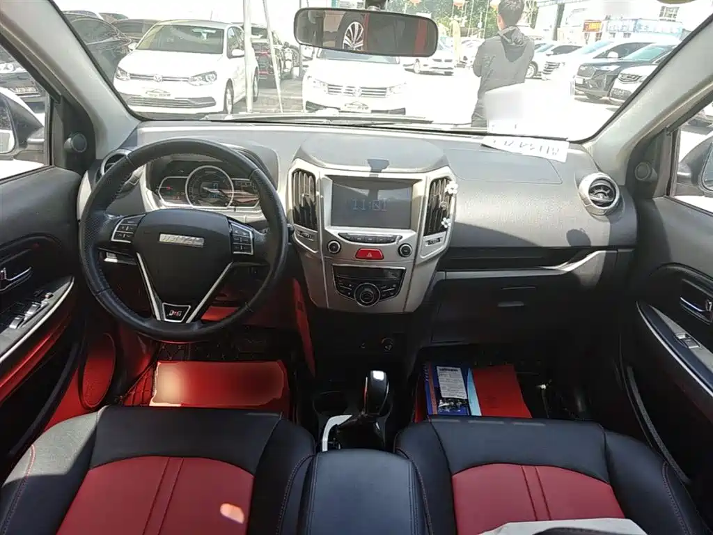 Haval H1 2017 — фото 10