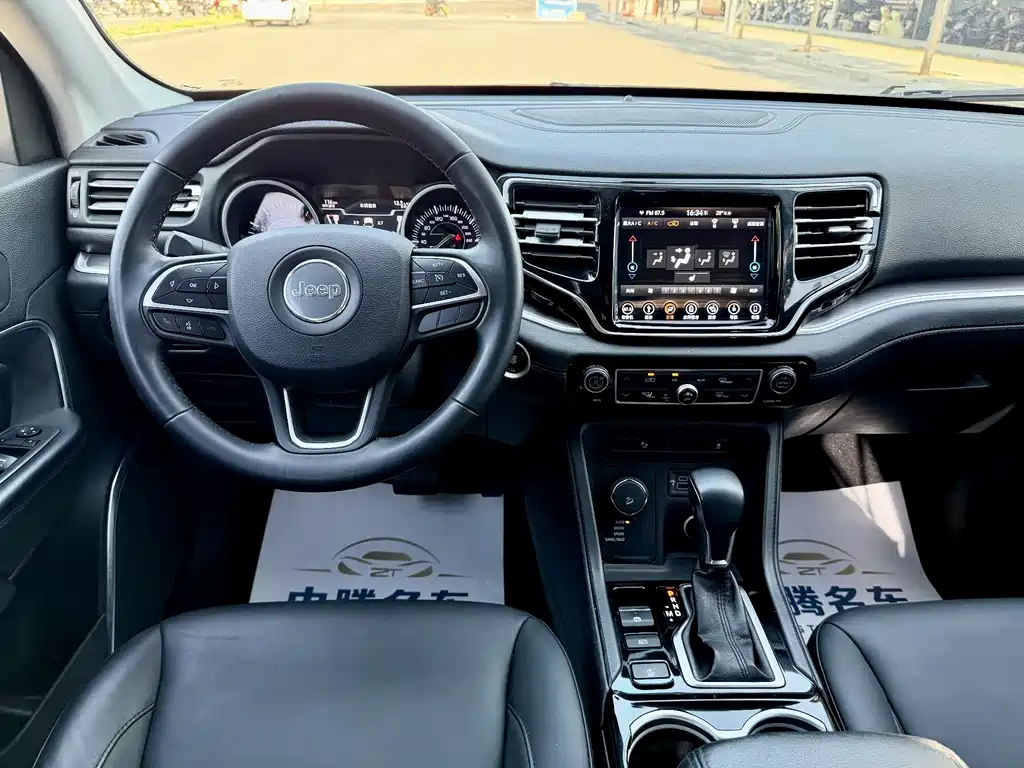 Jeep Grand Commander 2019 — фото 30