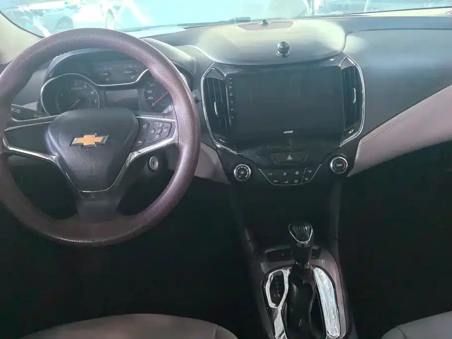 Chevrolet Cruze 2015 — фото 12