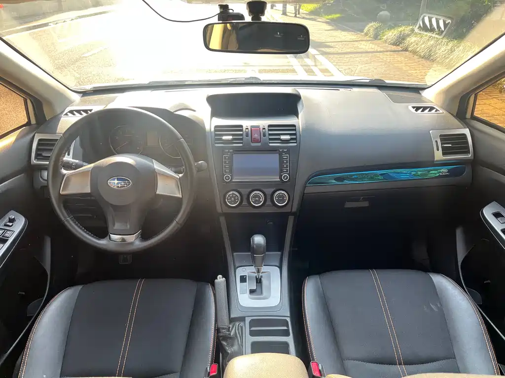 Subaru XV 2015 — фото 9