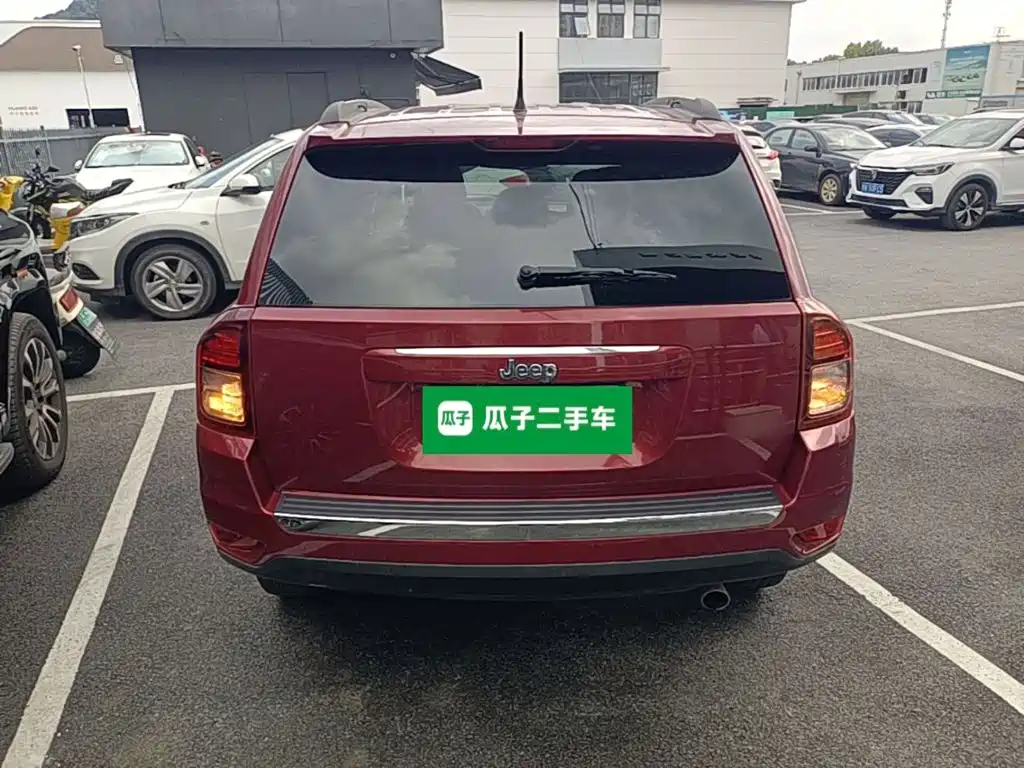 Jeep Compass 2014 — фото 6