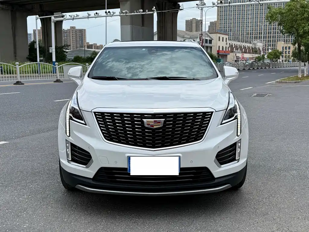 Cadillac XT5 2021 — фото 2