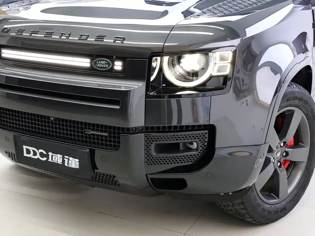 Land Rover Defender 2022 — фото 18