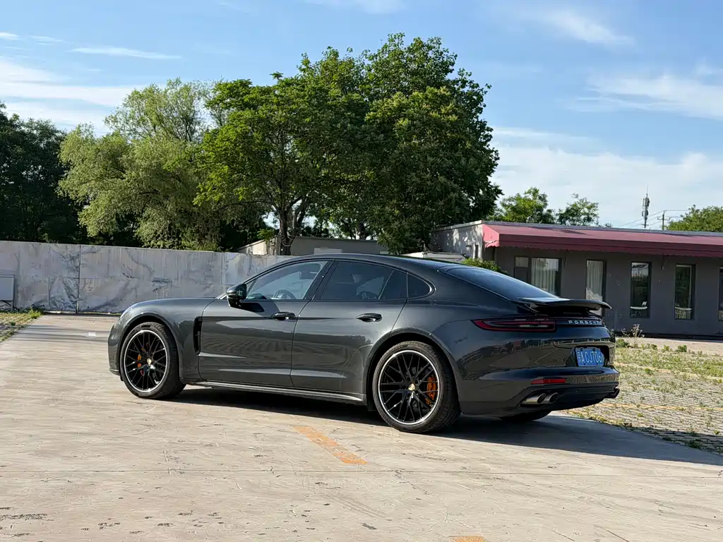 Porsche Panamera 2019 — фото 3