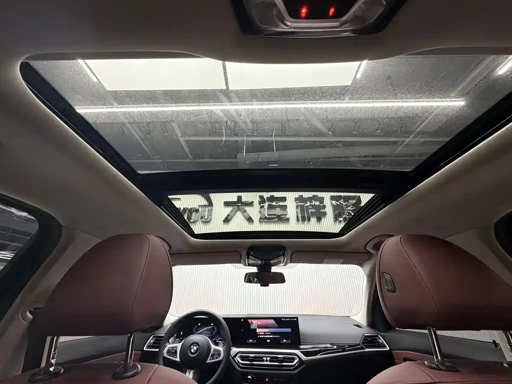 BMW 3 Series 2023 — фото 14