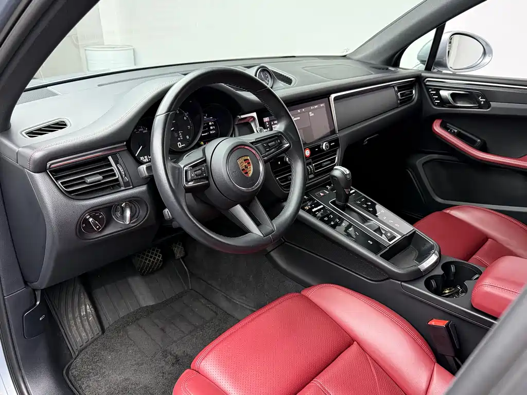 Porsche Macan 2023 — фото 16