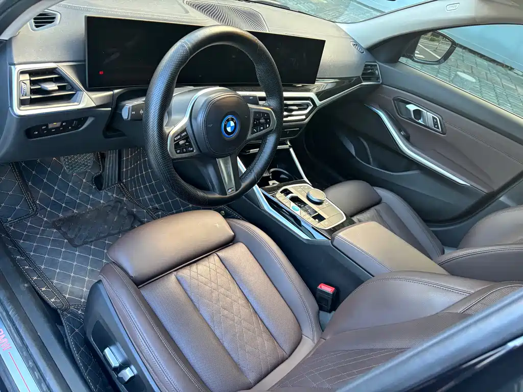 BMW i3 2023 — фото 10