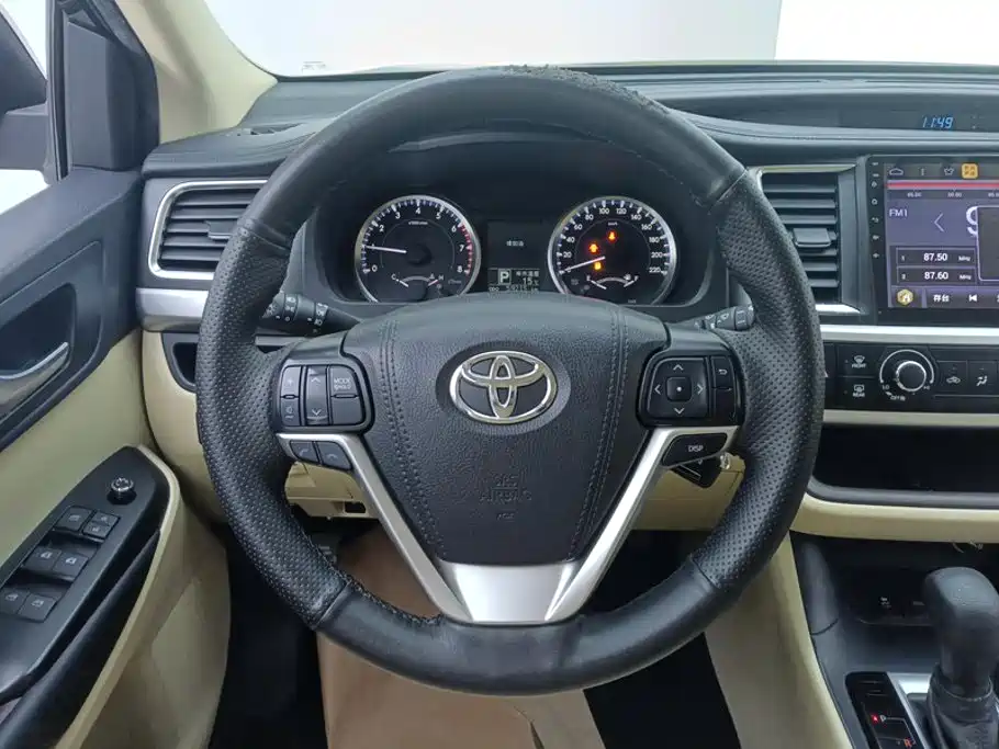 Toyota Highlander 2020 — фото 15