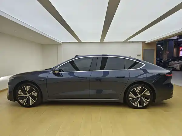NIO ET7 2024