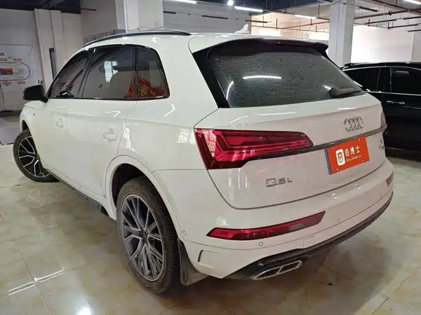 Audi Q5L 2024