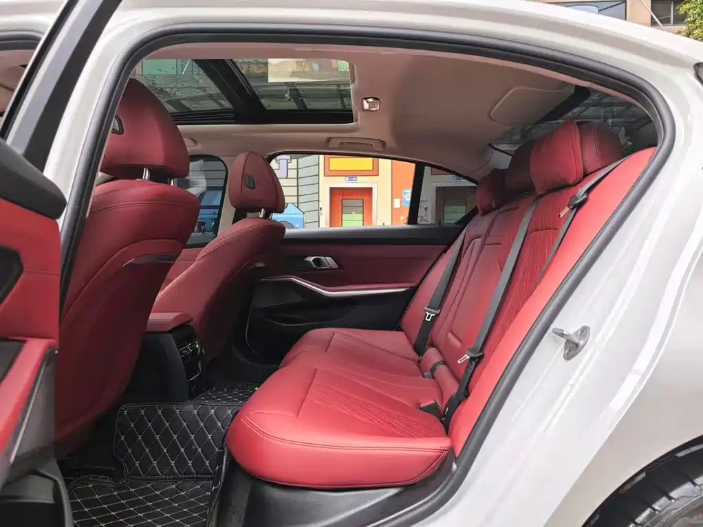 BMW 3 Series 2024