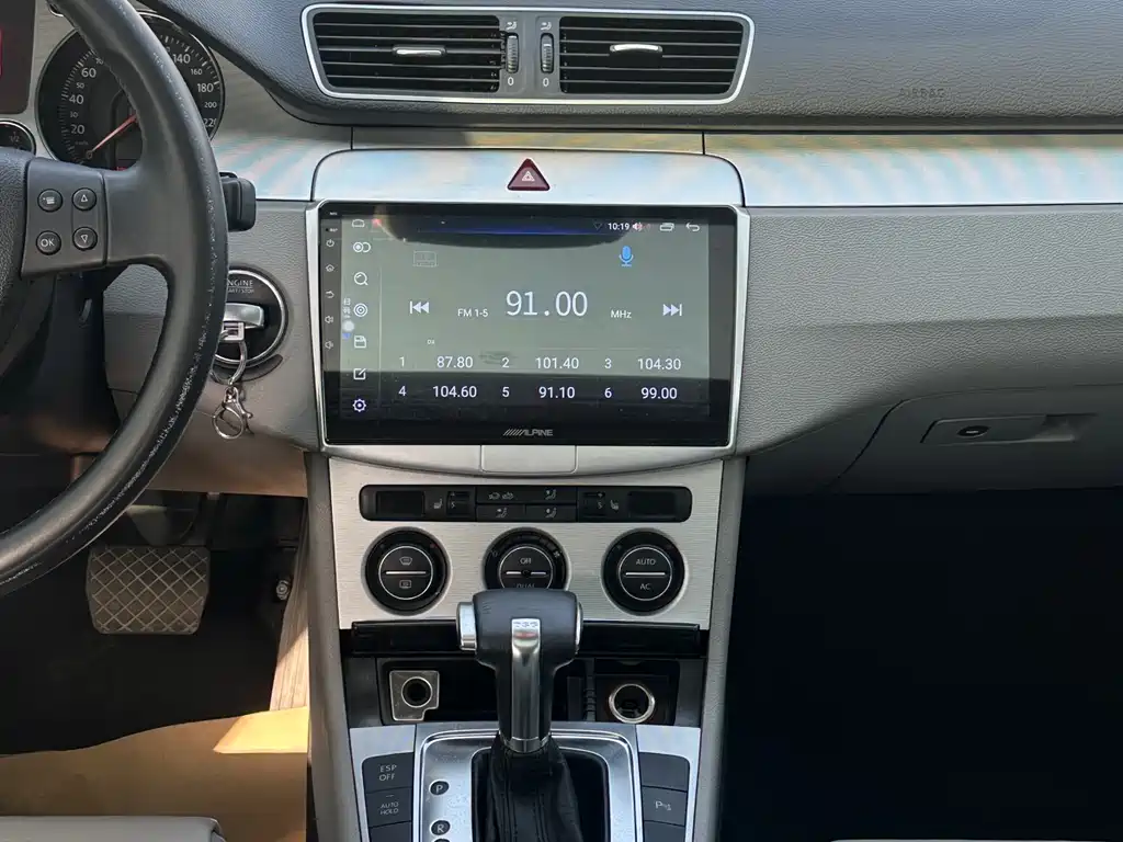 Volkswagen Magotan 2011