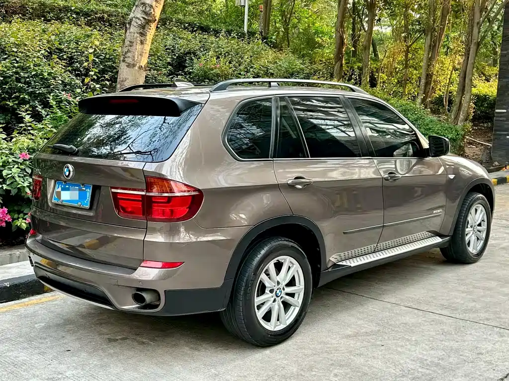 BMW X5 2011 — фото 8