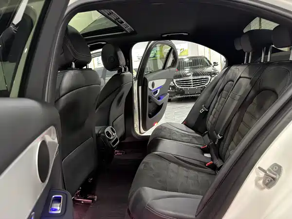 Mercedes-Benz C-Class 2020