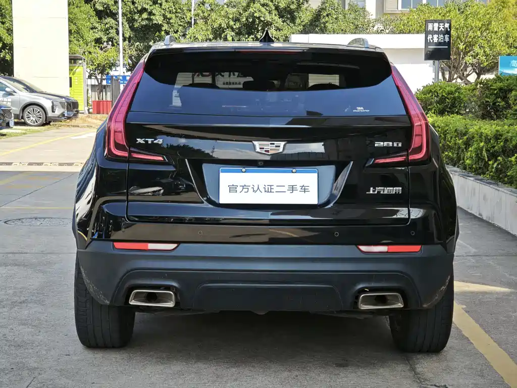 Cadillac XT4 2021 — фото 9