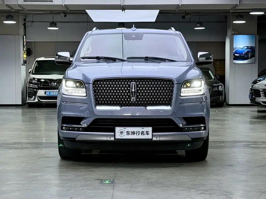 Lincoln Navigator 2019 — фото 2