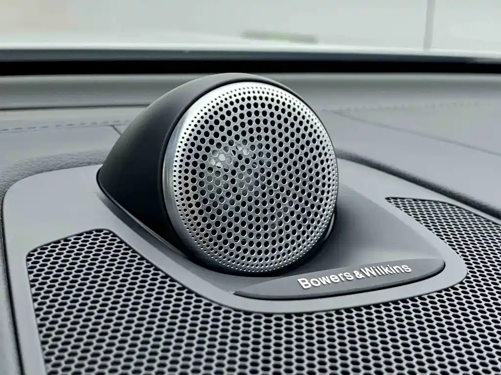 Volvo XC60 2024 — фото 20