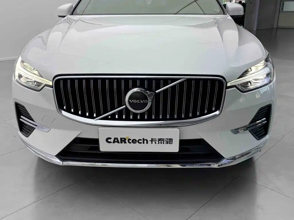 Volvo XC60 2024 — фото 29
