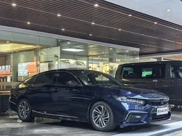Honda Inspire 2020