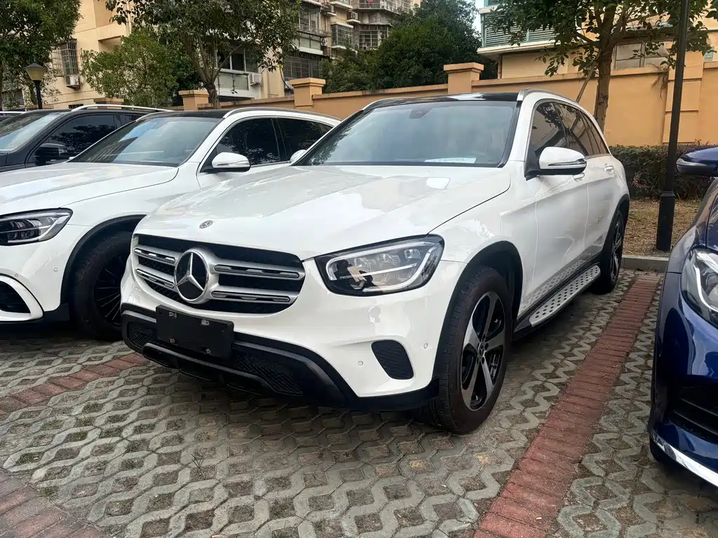 Mercedes-Benz GLC 2023