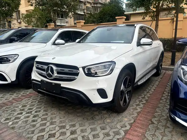 Mercedes-Benz GLC 2023