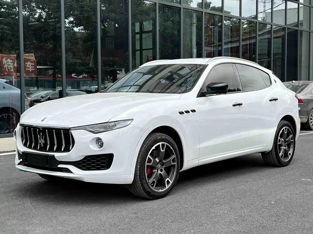 Maserati Levante 2017 — фото 1