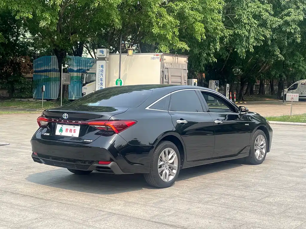 Toyota Avalon 2022 — фото 14