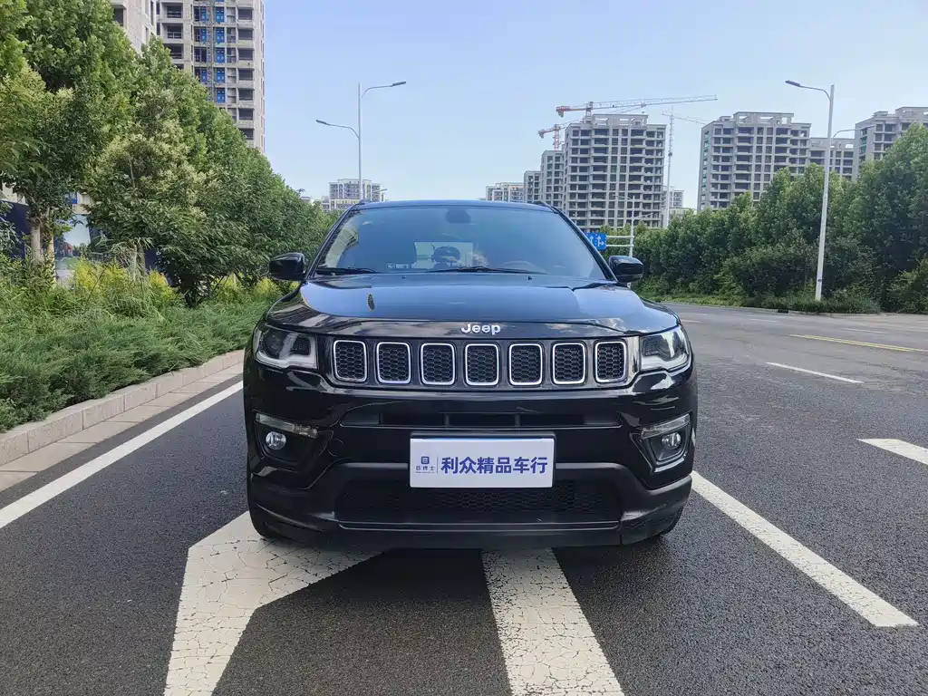 Jeep Compass 2019 — фото 2