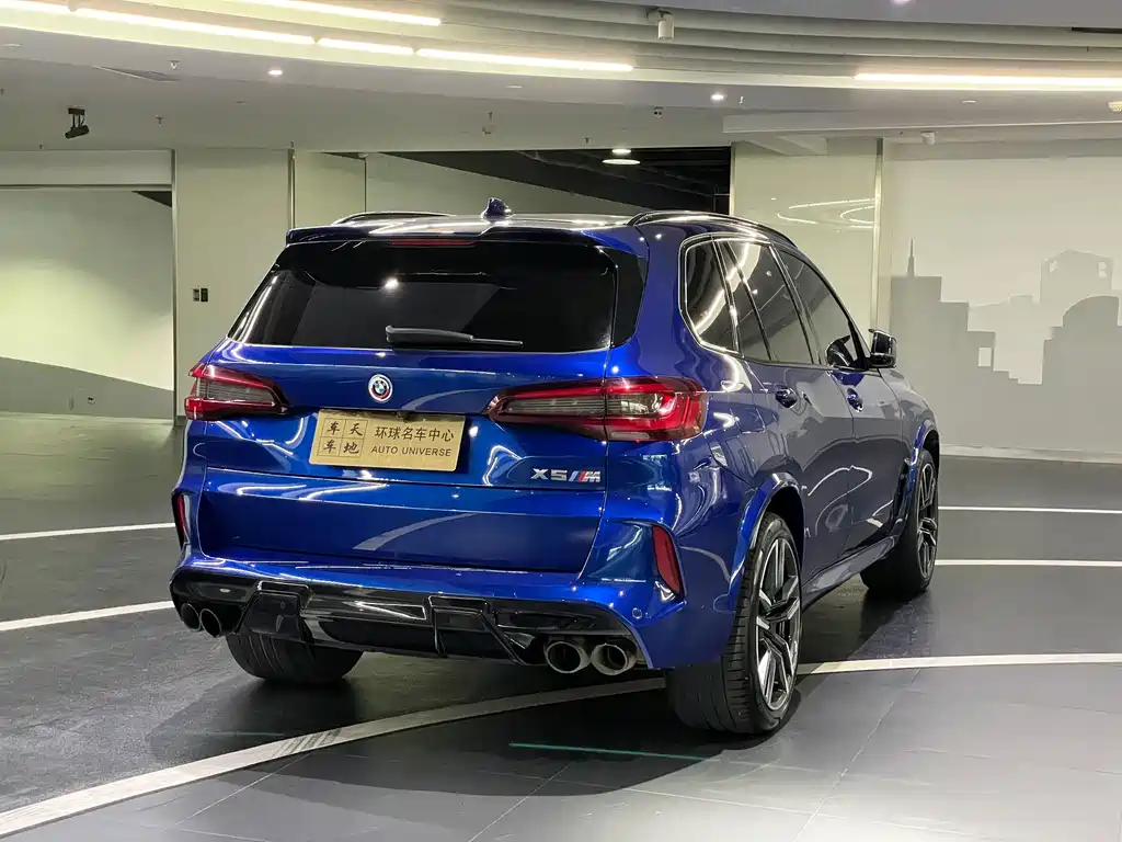 BMW X5 M 2022 — фото 18