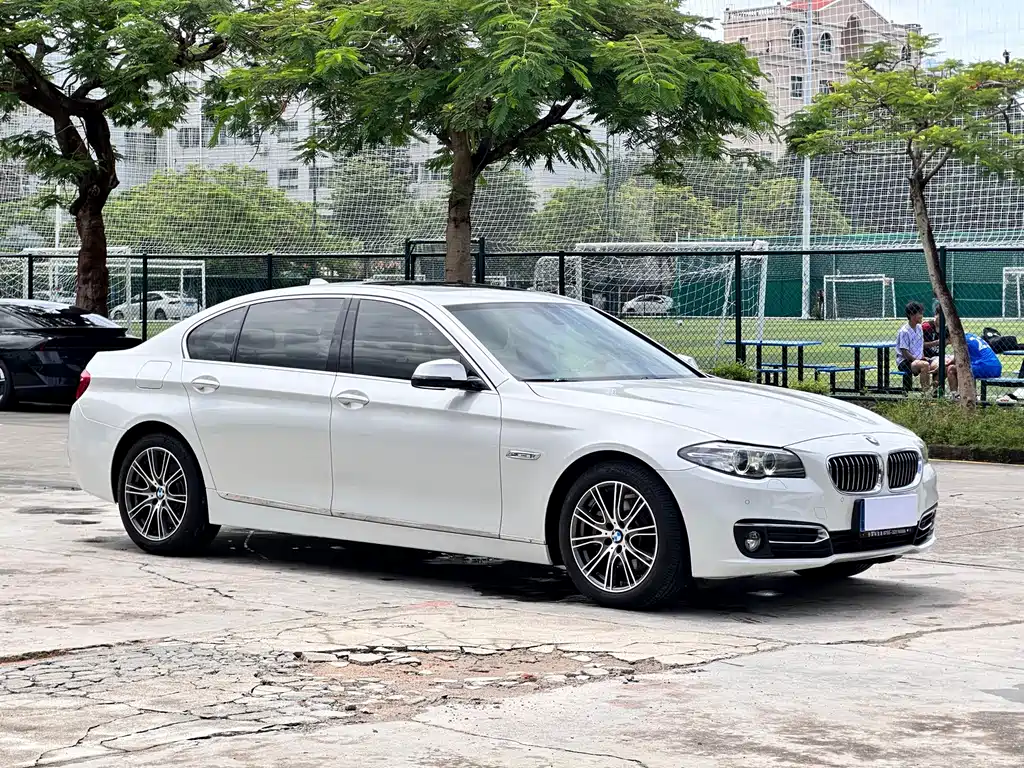 BMW 5 Series 2016