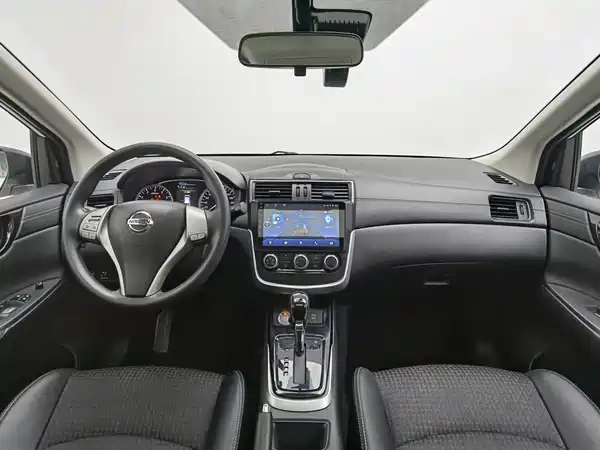 Nissan Tiida 2017