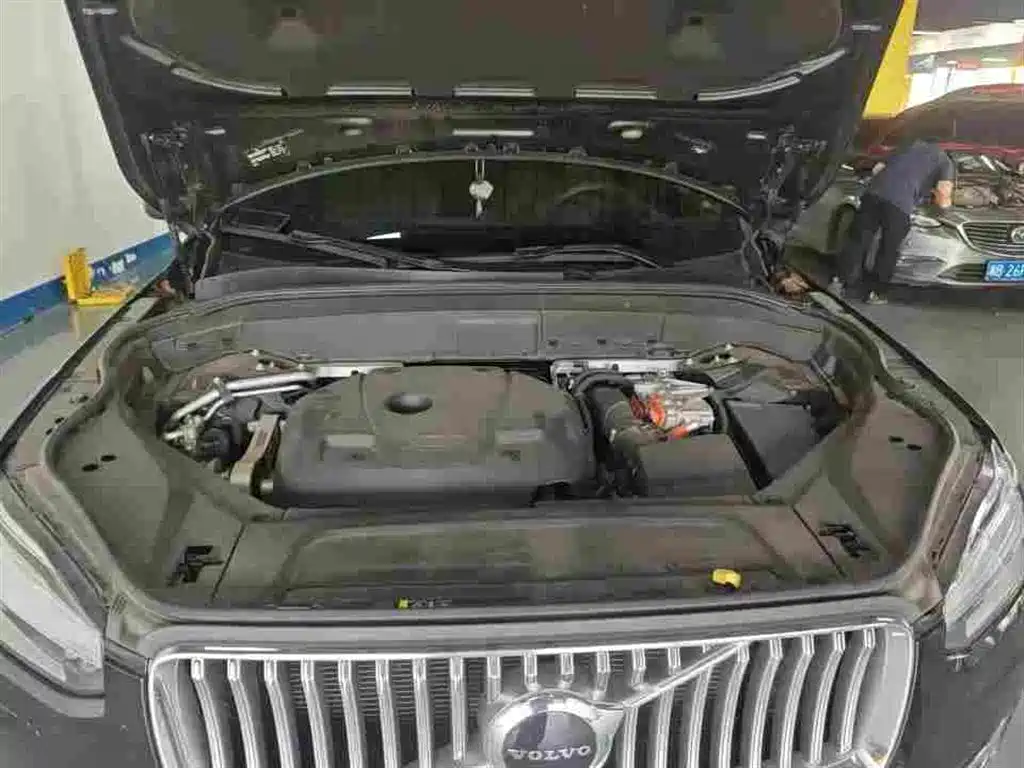 Volvo XC90 PHEV 2023 — фото 7