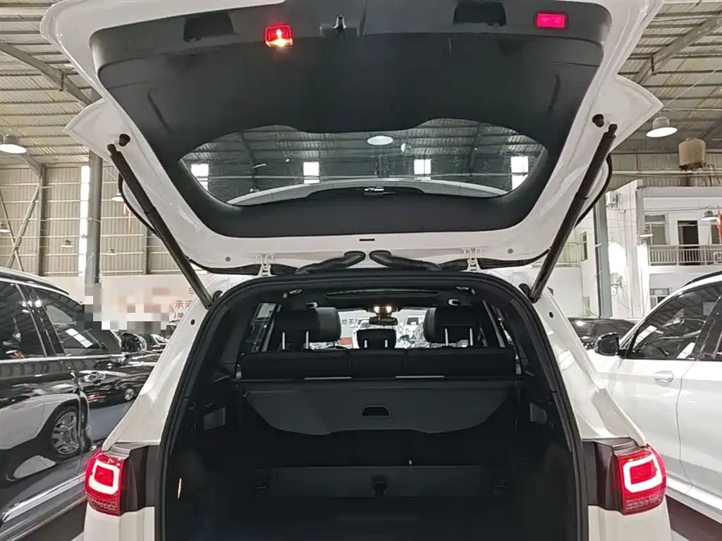 Mercedes-Benz GLB 2021 — фото 19