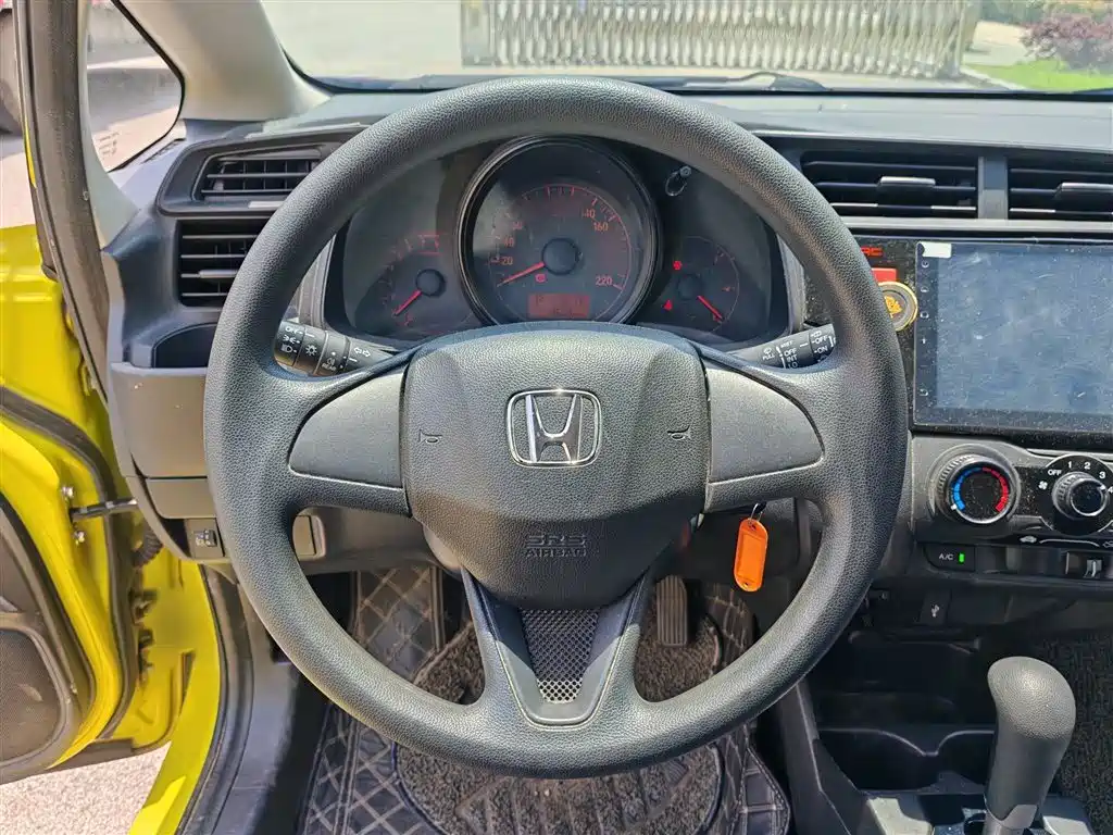 Honda Fit 2017 — фото 3