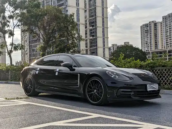 Porsche Panamera 2018