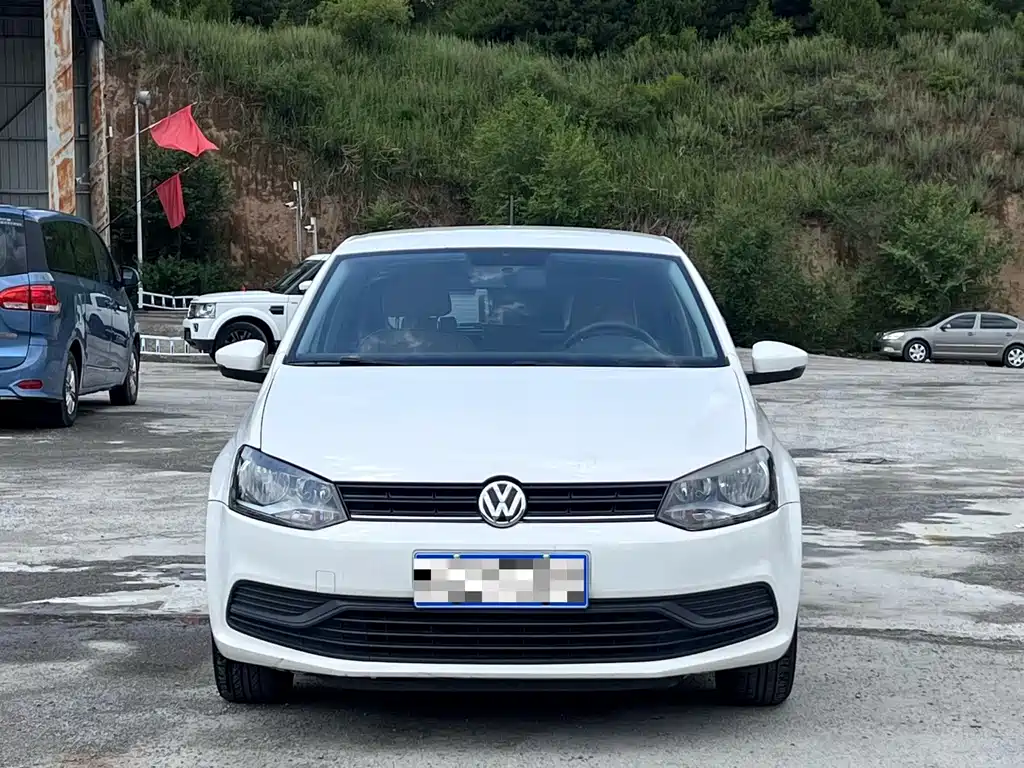 Volkswagen Polo 2015 — фото 2