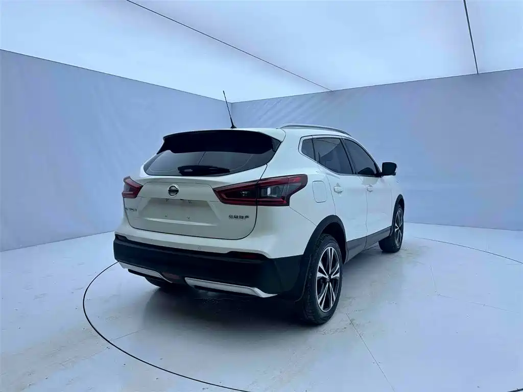 Nissan Qashqai 2022 — фото 4