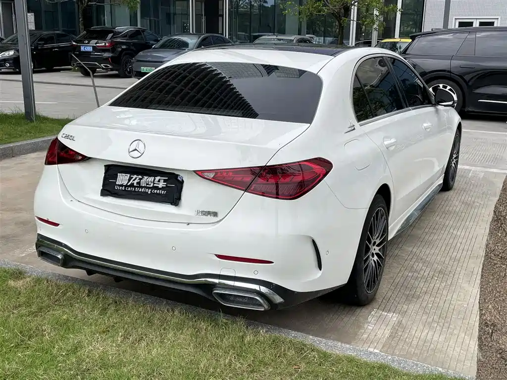 Mercedes-Benz C-Class 2023 — фото 9
