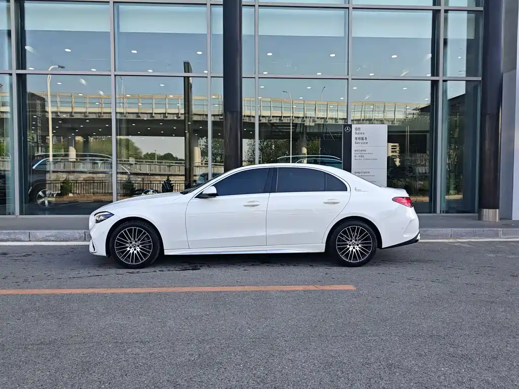 Mercedes-Benz C-Class 2022 — фото 2