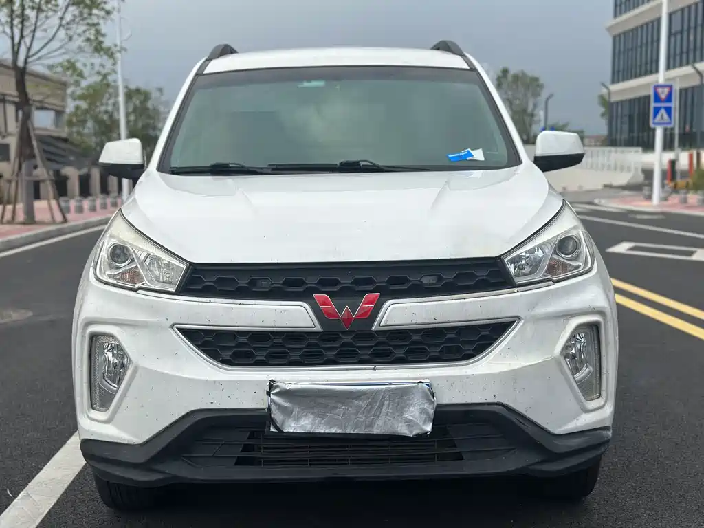 Wuling Hongguang S3 2018 — фото 2