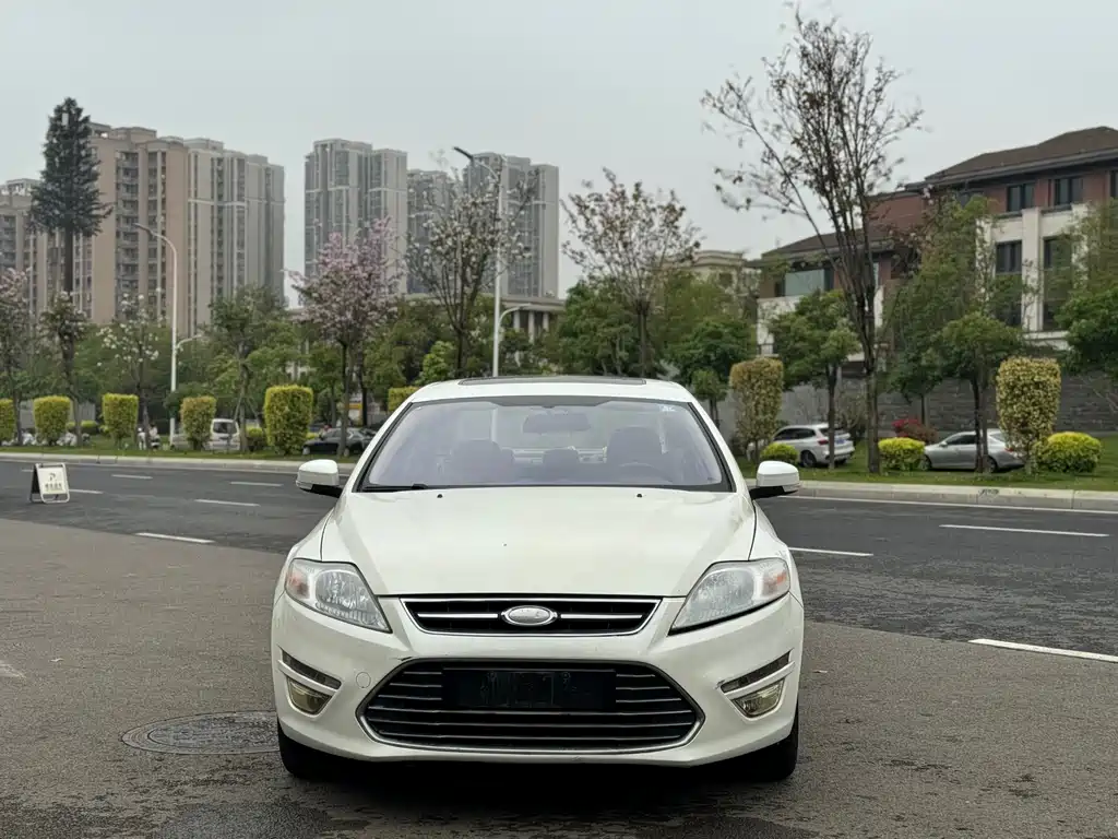 Ford Mondeo 2014 — фото 2