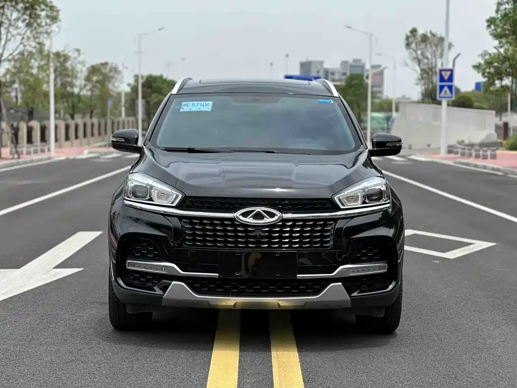 Chery Tiggo 8 2018 — фото 2