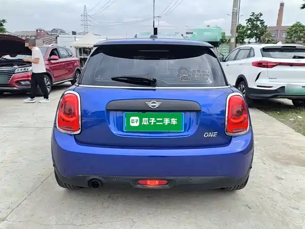 MINI MINI 2019