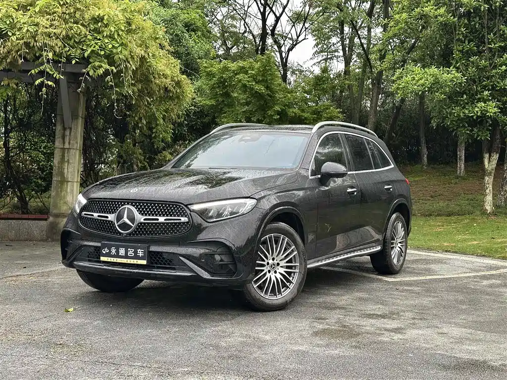 Mercedes-Benz GLC 2025 — фото 1