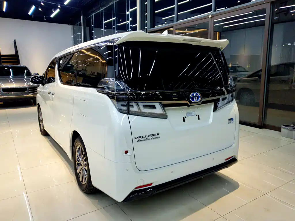 Toyota Vellfire 2021 — фото 4