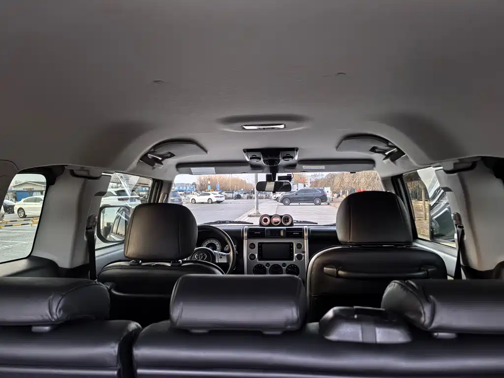 Toyota Land Cruiser 2020 — фото 14