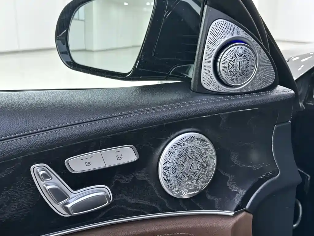 Mercedes-Benz E-Class 2017 — фото 15