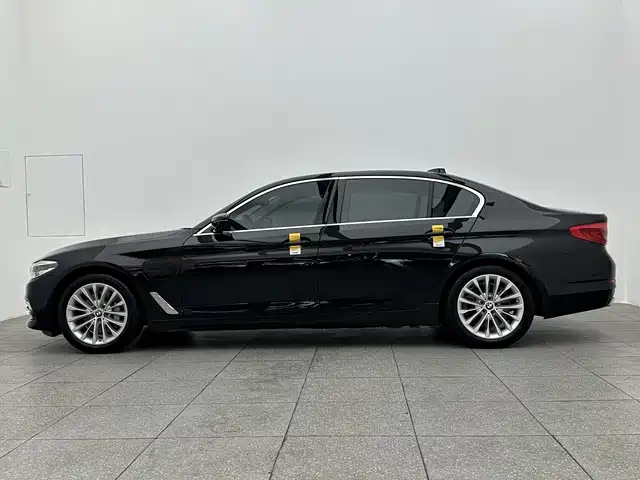 BMW 5 Series New Energy 2020 — фото 8